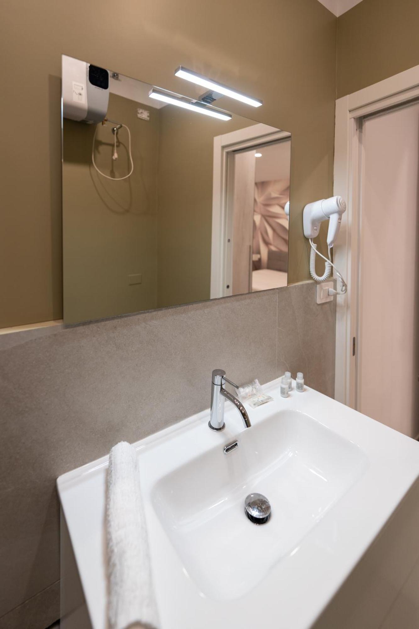 Suites Gaudioso Napoli Center 외부 사진
